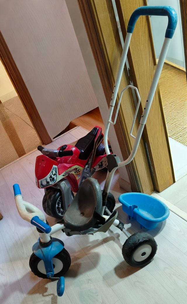 Moto, Triciclos, patinete infantil . Solo envío