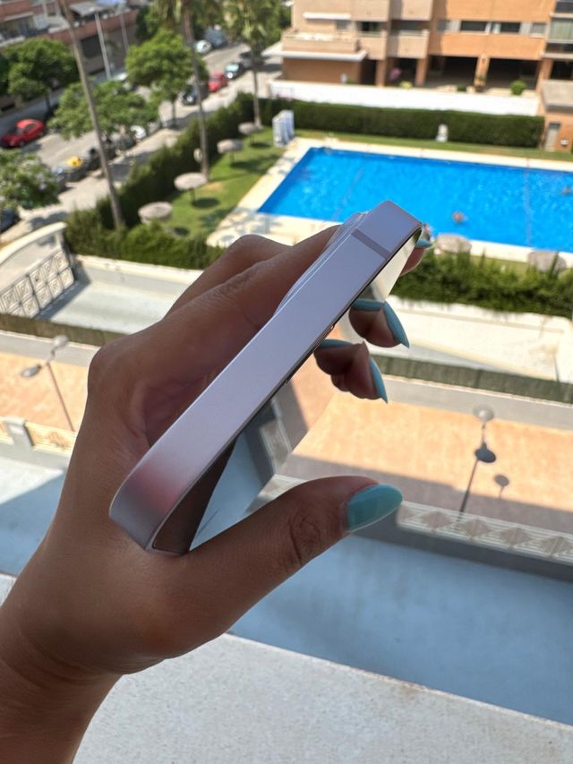iPhone 14 128GB Morado - Como nuevo