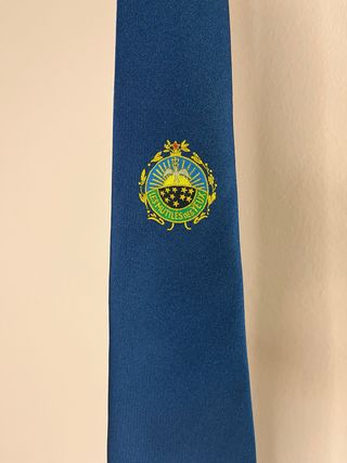 Corbata vintage con escudo Les Mutiles des Yeux