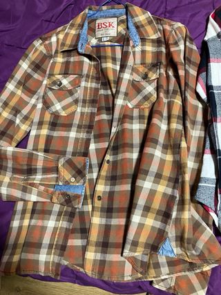 Dos Camisas de Franela a Cuadros