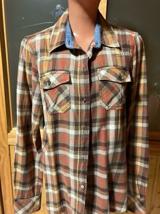 Dos Camisas de Franela a Cuadros