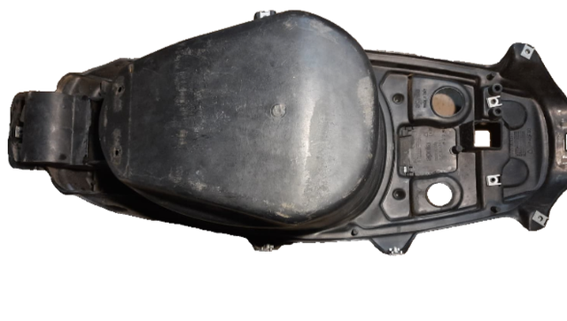 Sottosella Portaoggetti Aprilia SR 50