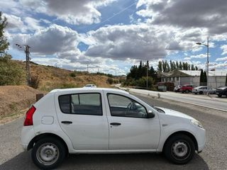 Dacia Sandero 2013