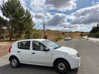 Dacia Sandero 2013