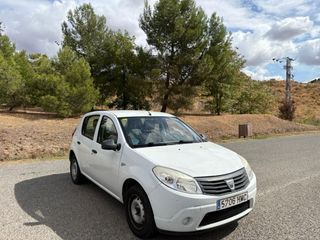 Dacia Sandero 2013