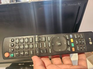 TV monitor LG con HDMI y full HD