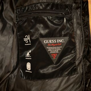 Chaqueta Guess Original Negra SOLO HOY
