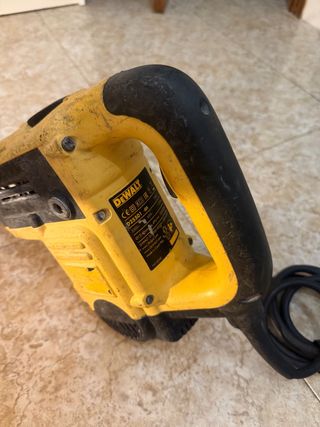 Taladro Percutor DeWalt D25501