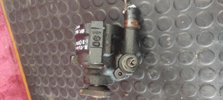 Bomba dirección 7700840105 Renault Clio II (1990-