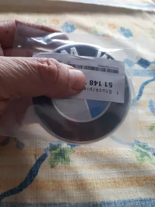 1 pieza solo .Logo BMW Capó 2 pines o 2 o 3 tacos