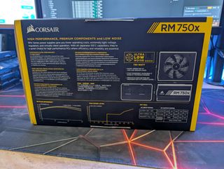 Corsair RM750x Fuente de Alimentación