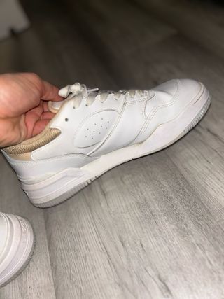 Zapatillas Lacoste Blancas y Beige Unisex 40