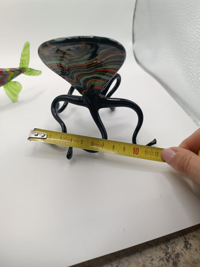 Pesce e polpo in vetro colorato