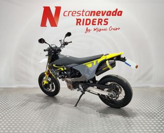 Husqvarna 701 SUPERMOTO