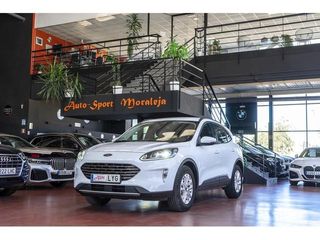 Ford Kuga 2.5 Duratec FHEV Titanium Auto 140 kW (190 CV)