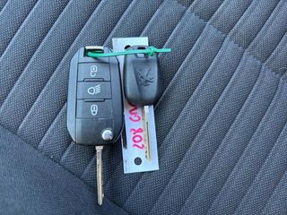 Peugeot 208 PureTech 100 Active Pack 75 kW (100 CV)