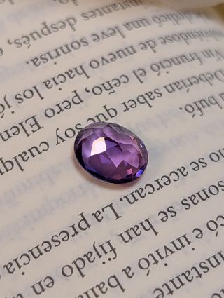 Preciosa Amatista Ovalada Rosa y Morada