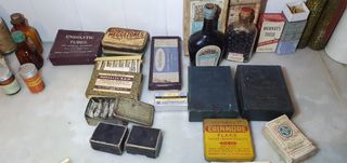 Lote de productos farmacéuticos antiguos