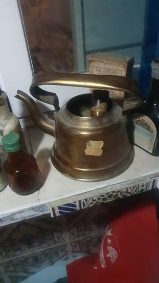 Lote de productos farmacéuticos antiguos