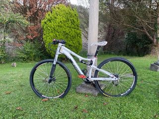 Bicicleta Cannondale Scalpel Lefty 29 Blanca