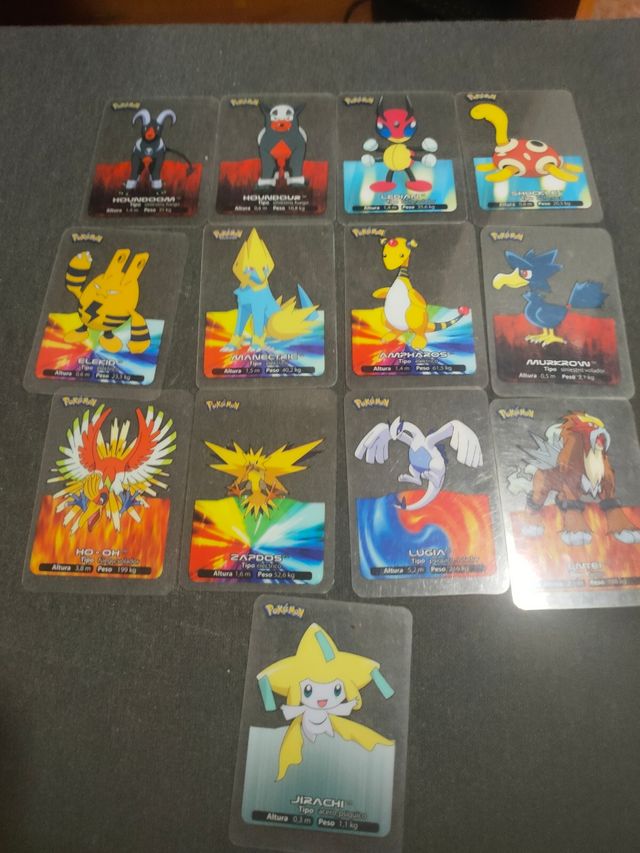 Lote Cartas Pokémon de plástico