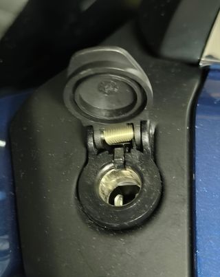 Cargador rápido USB. Motos BMW y Triumph.