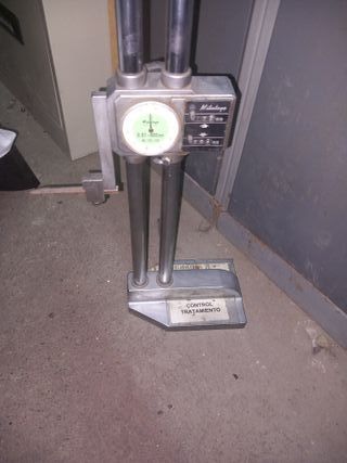 Calibre de altura Mitutoyo antiguo