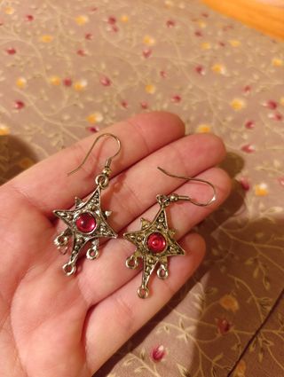 Pendientes vintage estilo gótico 