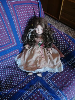 Bambola ceramica vintage da collezione