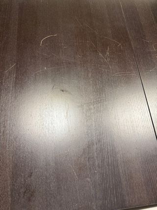 Mesa de comedor de madera