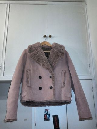 Abrigo rosa con pelo