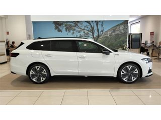 SKODA Superb Combi 1.5 TSI iV P-HEV DSG Sportline