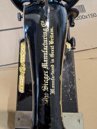 Máquina de coser antigua Singer