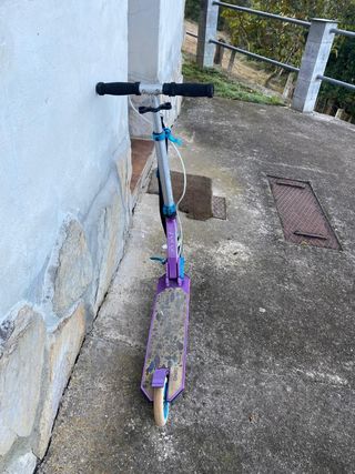 Patinete Decathlon plegable morado