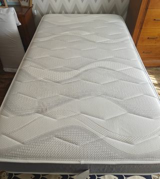 Somier Pikolim madera y metal y colchón 