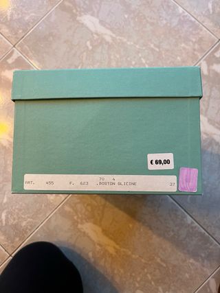 Sandali in legno scamosciato viola