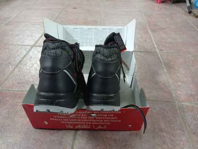 Botas de seguridad de la marca Panter nuevas