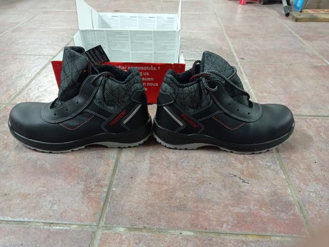 Botas de seguridad de la marca Panter nuevas