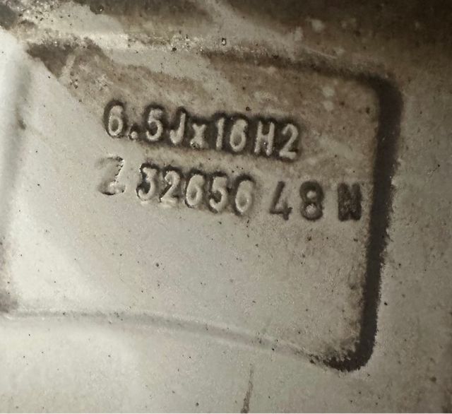 Llantas Ford R16