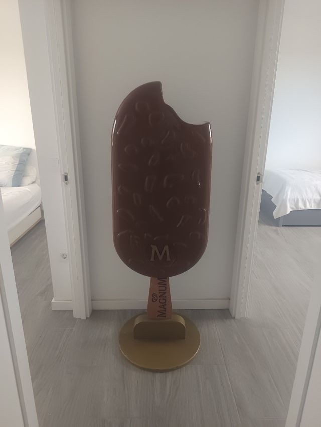 Decoración Helado Magnum gigante 1'60 altura

