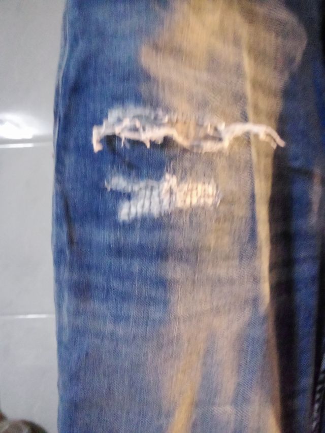 Pantalón vaquero Lefties hombre roto talla 38