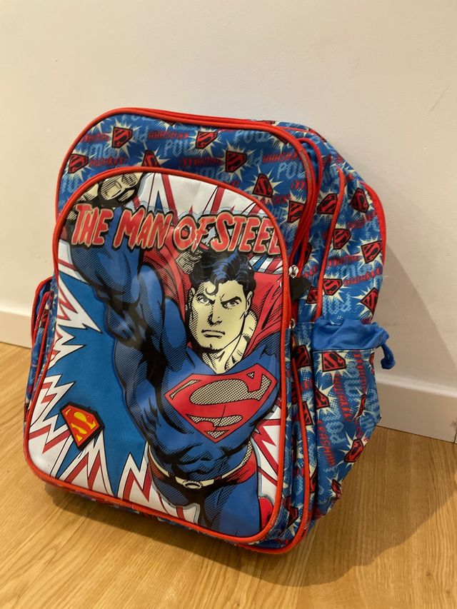 Mochila Escolar Superman The Man of Steel