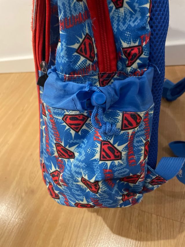 Mochila Escolar Superman The Man of Steel