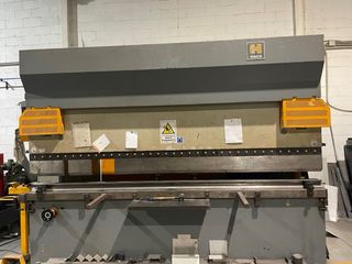 Cizalla Hidráulica y Plegadora 250TN