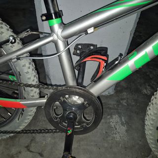 Bicicleta Cube 7 velocidades