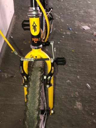 Bicicleta BTWIN Negra y Amarilla