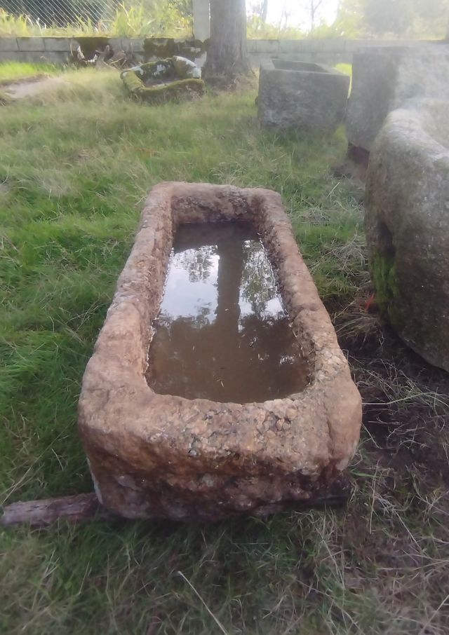 Pila Rústica Granito 102x40x27