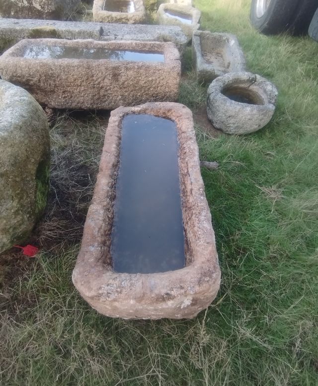 Pila Rústica Granito 102x40x27