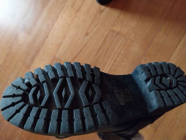 Stivaletti neri con lacci,NESSUNA MARCA