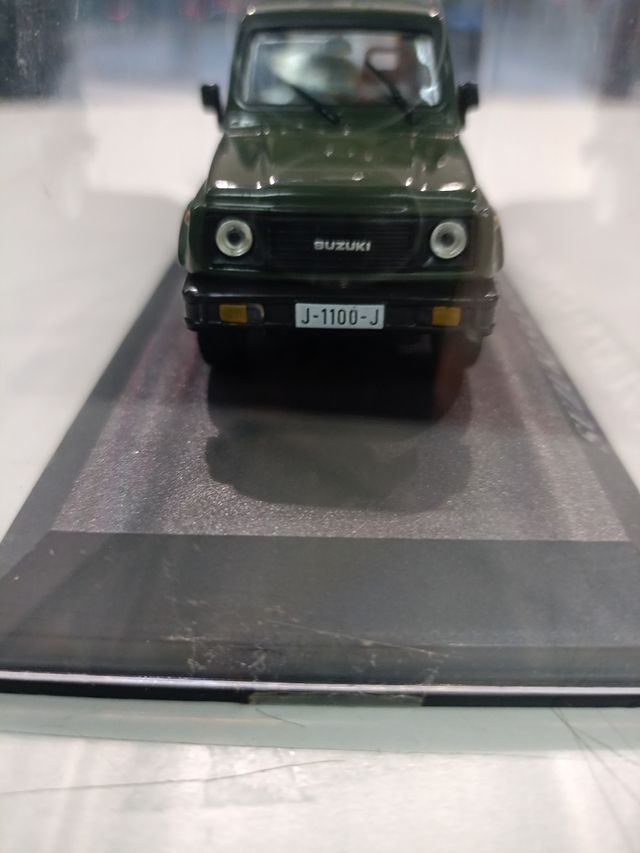 Maqueta Suzuki Santana 1986